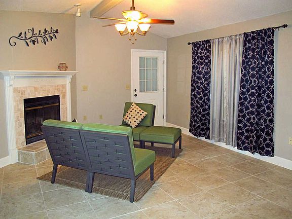 4th image of 203 Brittany Ln