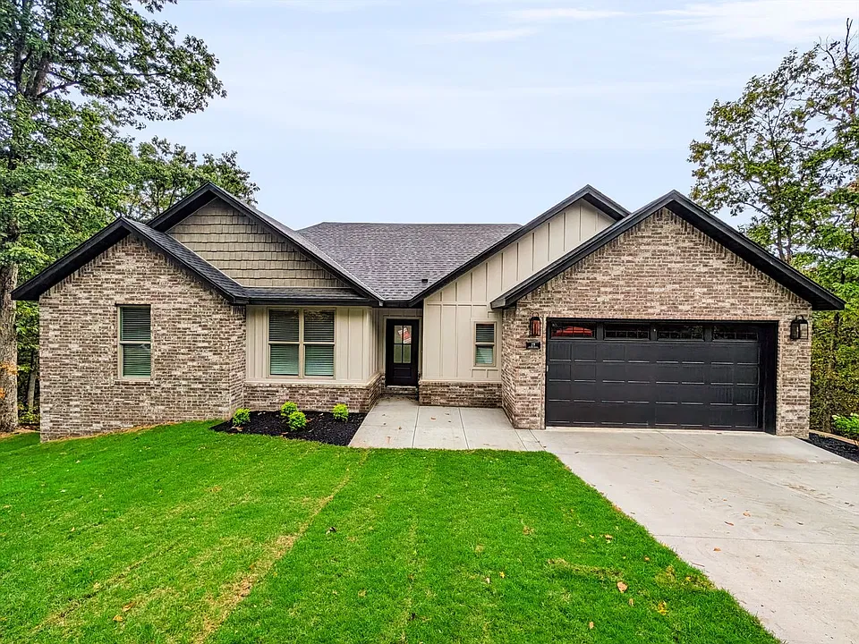 19 Egton Dr