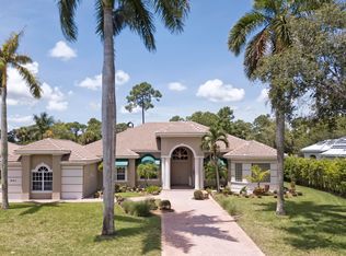 861 Forest Glen Ln, Wellington, FL 33414