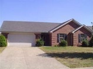 319 Greenway Dr, Scottsburg, IN 47170
