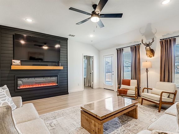 5th image of 3204 Everly Dr