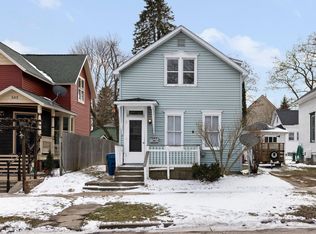 347 4th St, Manistee, MI 49660