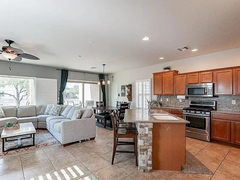 10561 E Willow Shade Pl — Photo 4