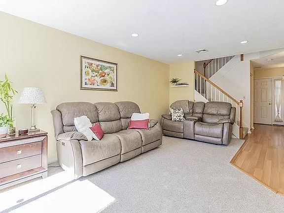 Entrance & Living Room