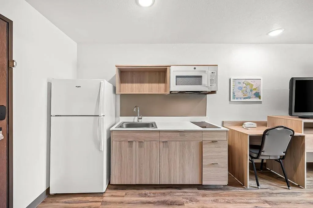 WoodSpring Suites — Photo 2