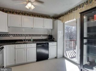 617 W Poplar Rd, Sterling, VA 20164