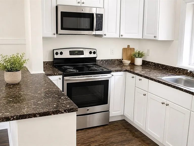 60 Parker St #1 — Photo 2