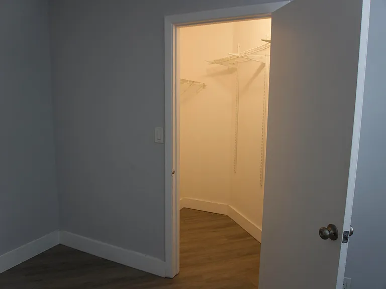 213 Lake Pointe Dr #211 — Photo 22