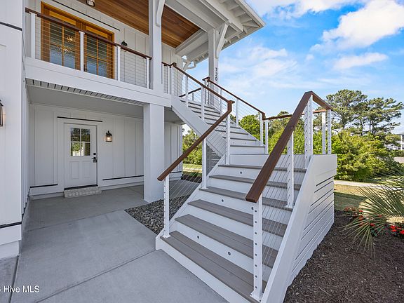 4th image of 720 Waterstone Drive