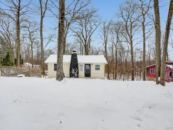 50 Woodland Circle S, Monroe, NY 10950