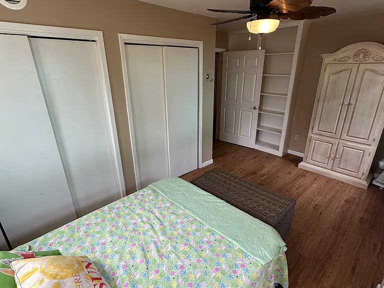 133 Riverdale Dr #1 — Photo 1
