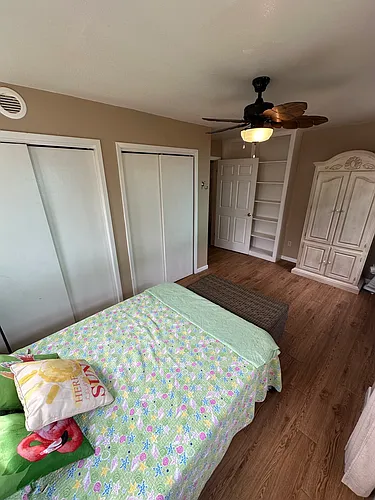 133 Riverdale Dr #1 Photo 1