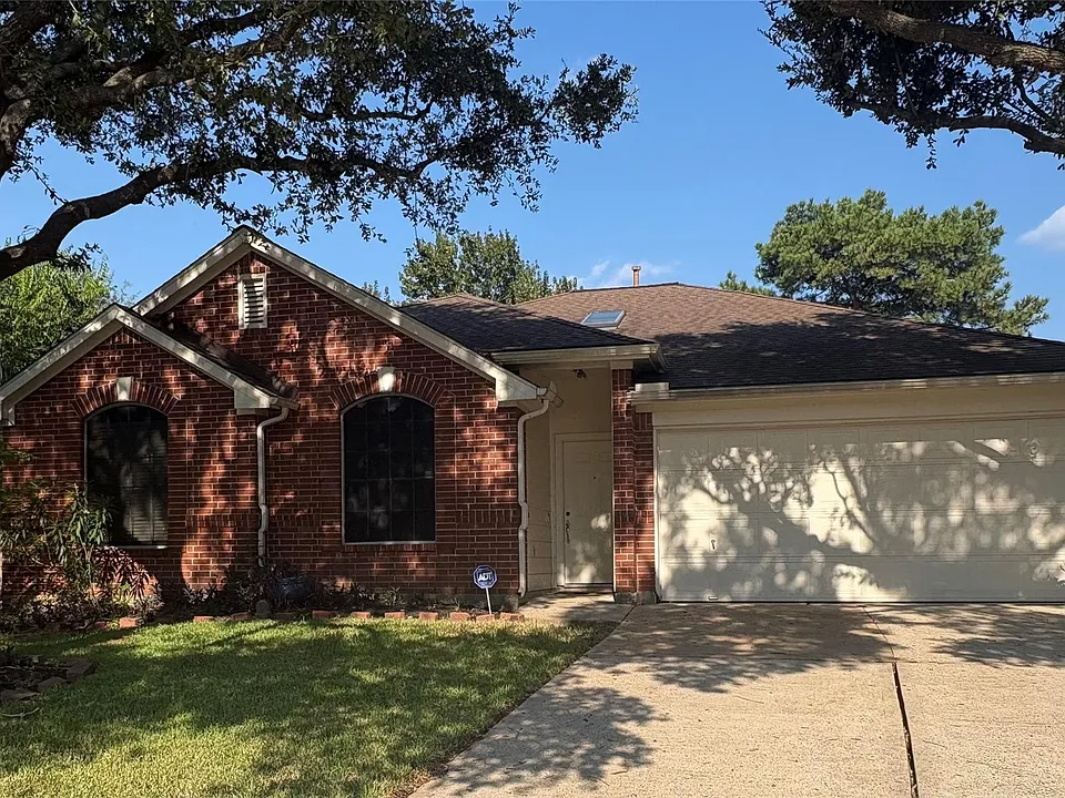 5026 Aquagate Dr