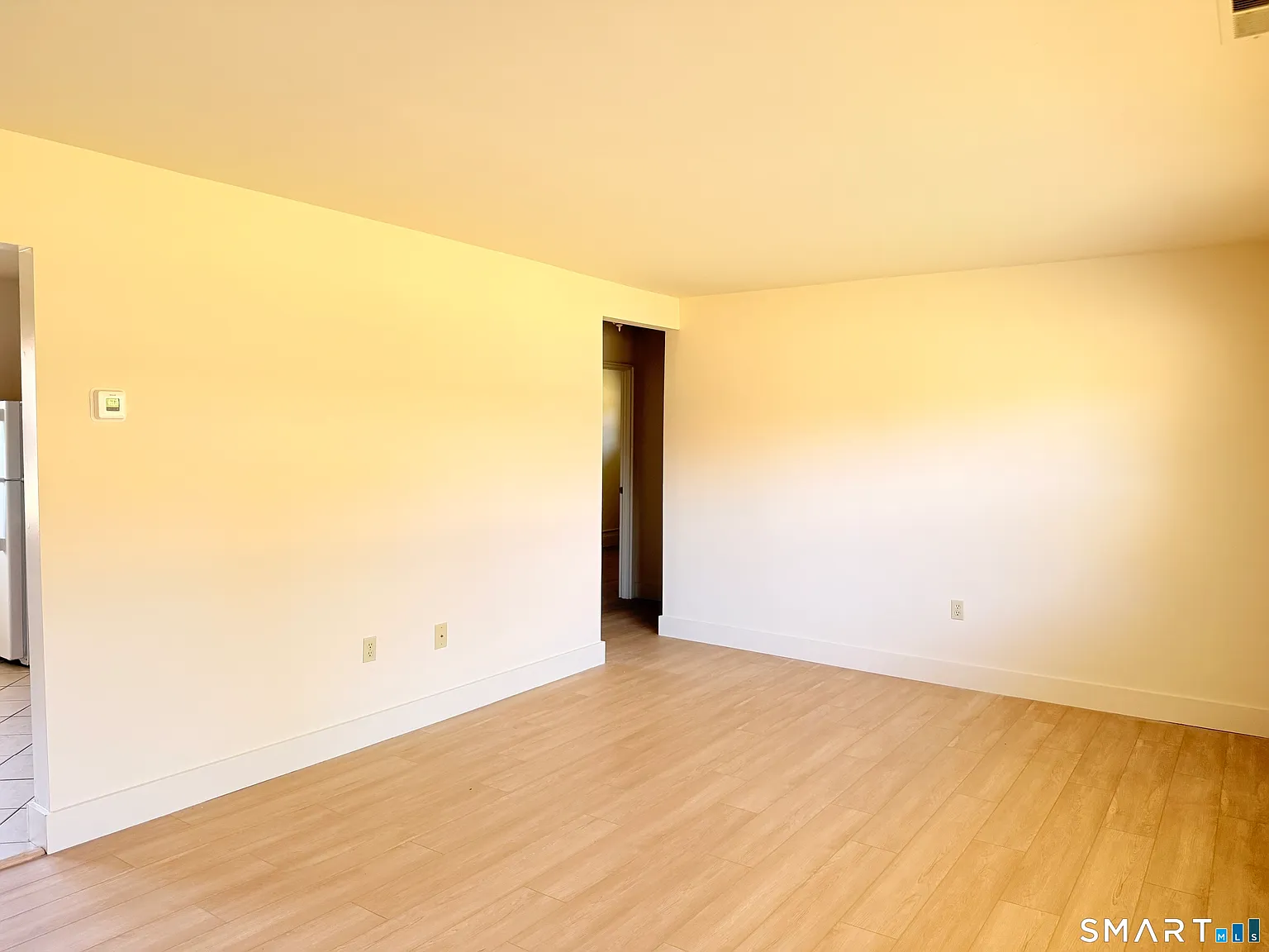 2 bed, 1.0 bath, 800 sqft, $1,895 — Photo 3