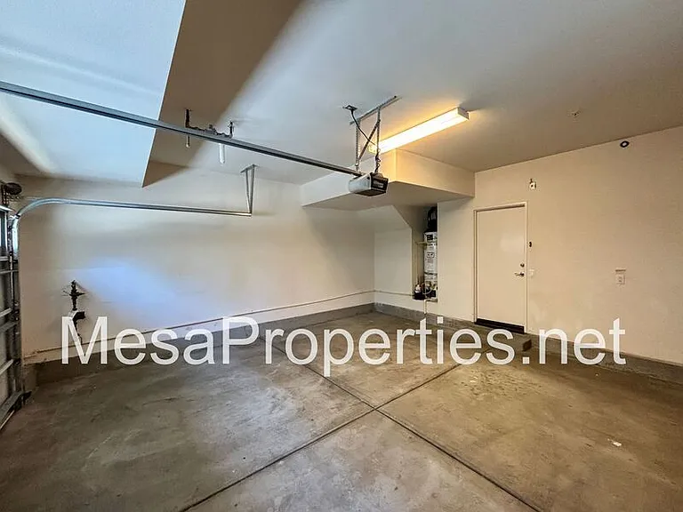 12368 Claredon Dr #6 — Photo 37