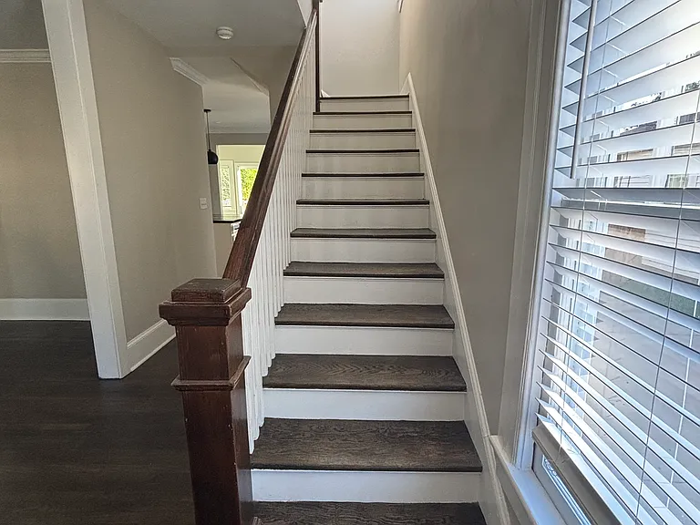 313 W Fisher Ave — Photo 10