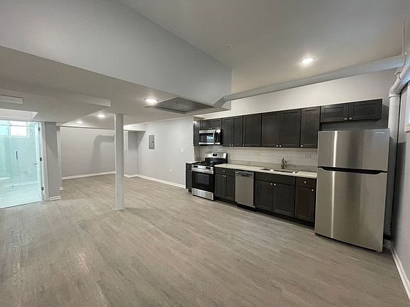 3rd image of 3257-3267 W Wrightwood Ave #2550