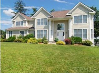 15 Birch Ln, Port Chester, NY 10573