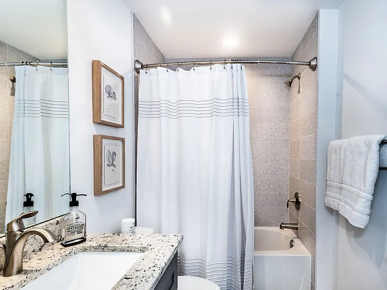 215 Lewis Cir #111 — Photo 33