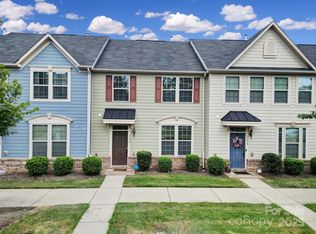 3226 Major Samuals Way, Charlotte, NC 28208