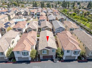 687 S Mandarin Ln, Rialto, CA 92376