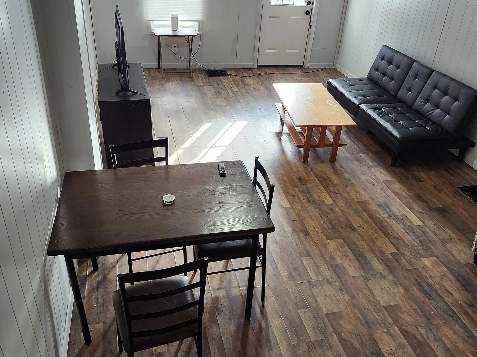 1 bed, 1.0 bath, 2000 sqft, $910 — Photo 4