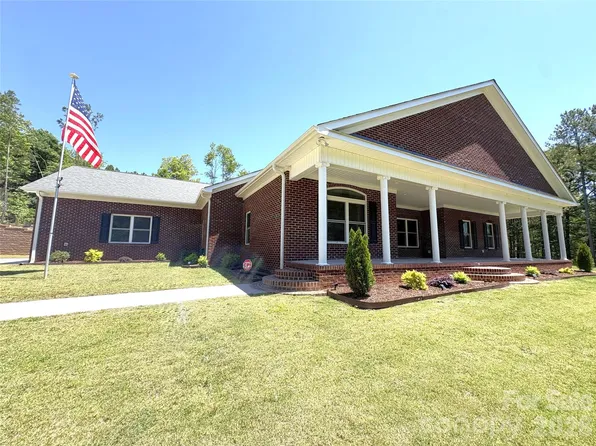 1199 Brunson Rd, Fort Lawn, SC 29714
