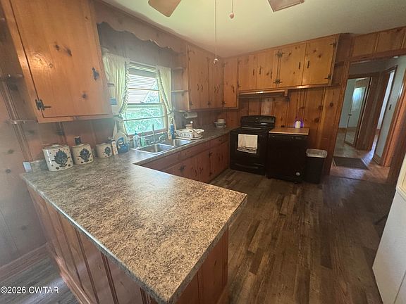5th image of 457 Parkburg Rd