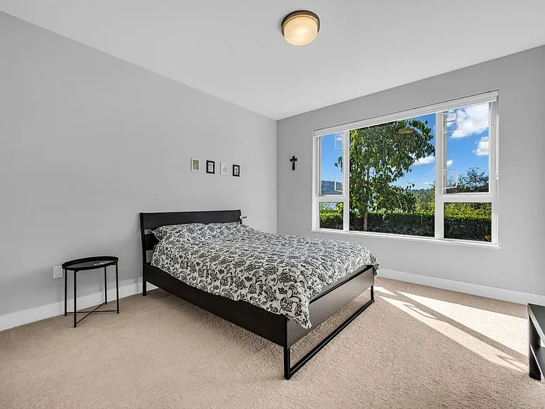 3881 Cates Landing Way — Photo 10