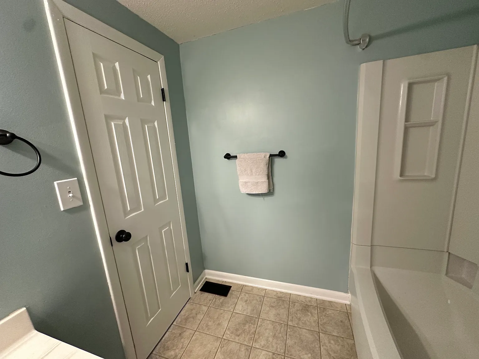 2 bed, 1440 sqft, $2,475 — Photo 4