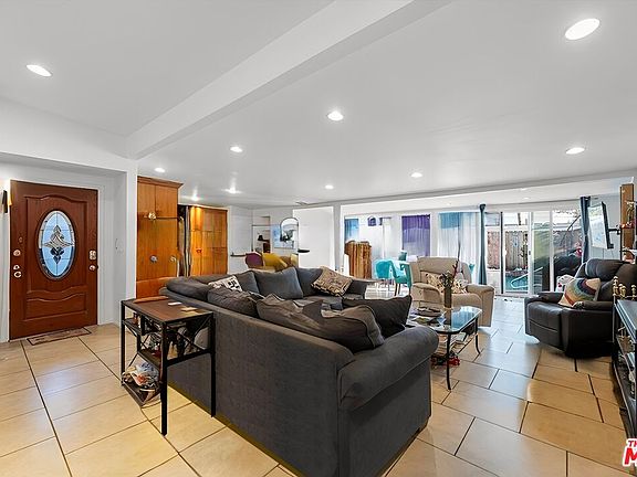4th image of 17816 Lull St