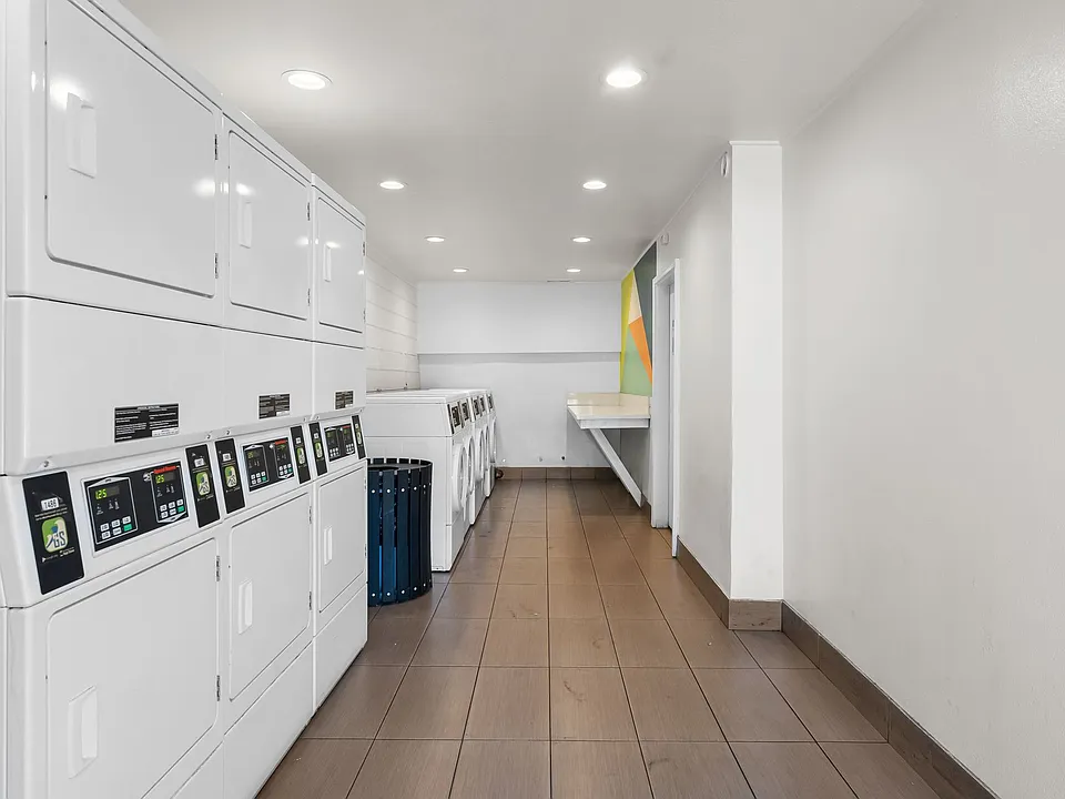 Lakewood Manor Apartment Homes