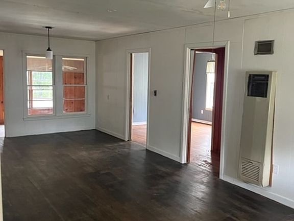 5th image of 811 W Navasota St