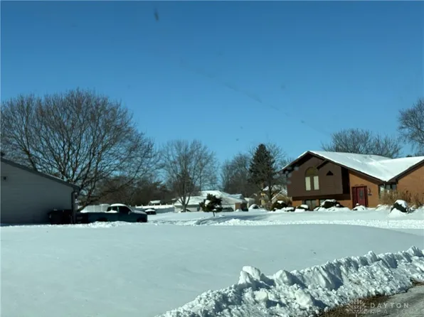 7540 Tuscola Dr, Trotwood, OH 45426