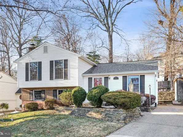 10812 Split Oak Ln, Burke, VA 22015