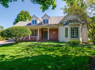 707 S Windsor Ct, Lake Forest, IL 60045