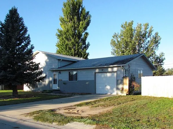 1718 E J St, Torrington, WY 82240