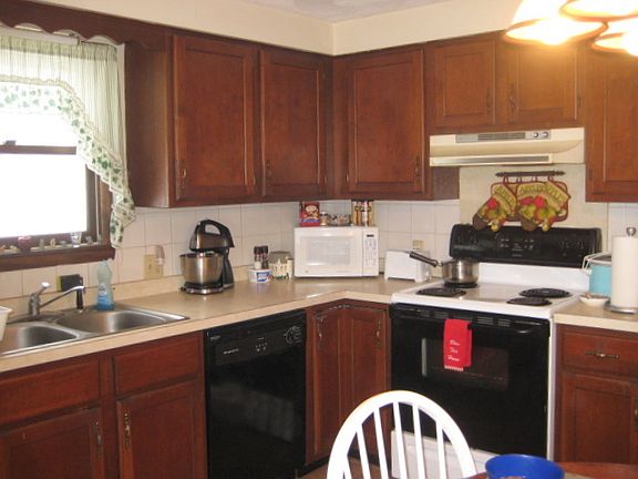 4th image of 811 Oak Hill Ave