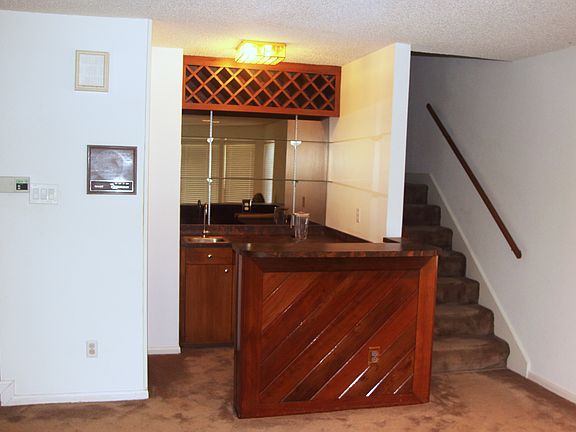 Wet bar