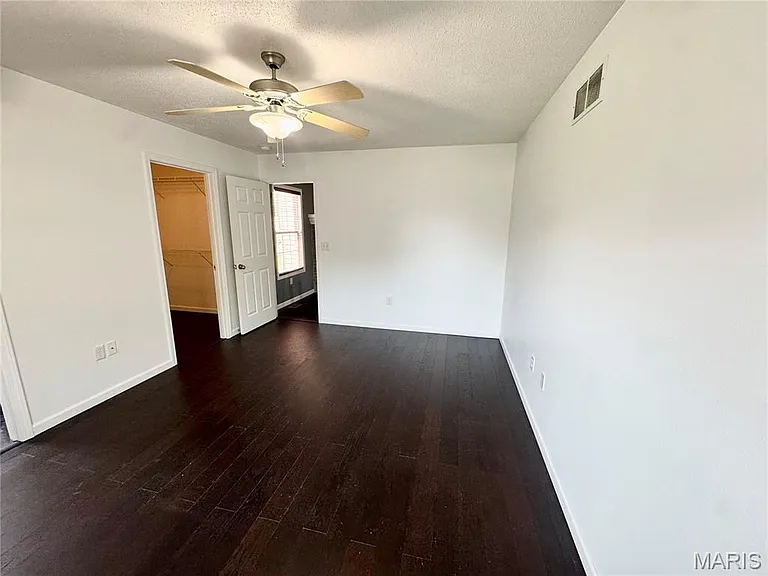 8532 Country Ln — Photo 22