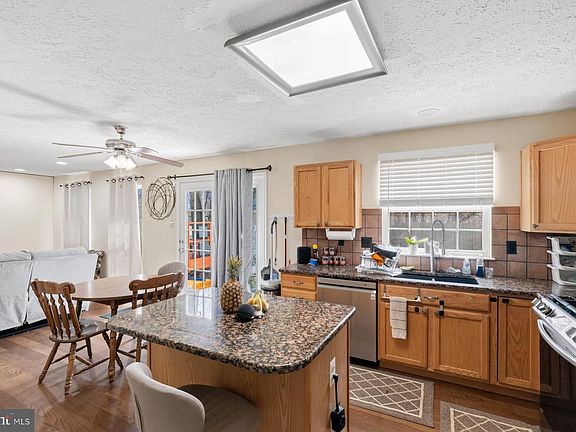 4th image of 4054 Smiths Landing Ct