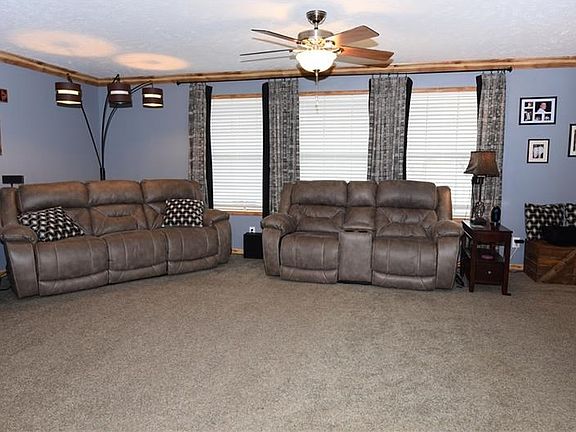 huge living room with open floor plan  22x13
