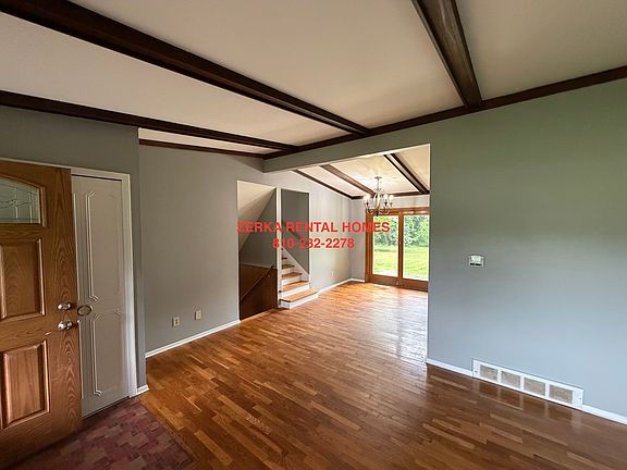 5th image of 6316 Calkins Rd