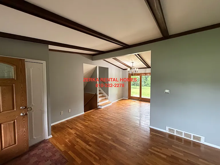 6316 Calkins Rd — Photo 5