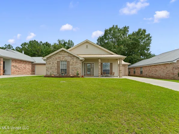 114 Teddy Ln, Picayune, MS 39466