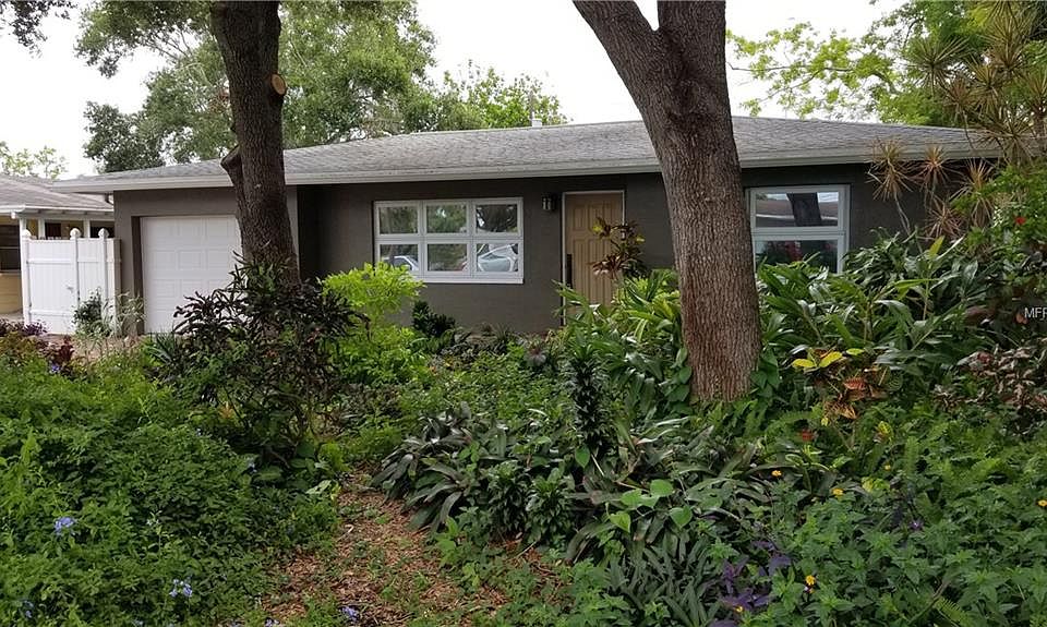 1st image of 1031 76th Ave N
