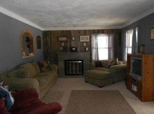 203 Fairfield St, Waterloo, IA 50703