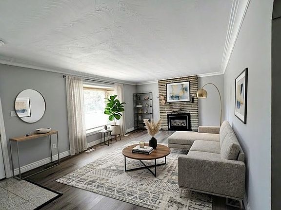 5th image of 3194 Portage Rd N