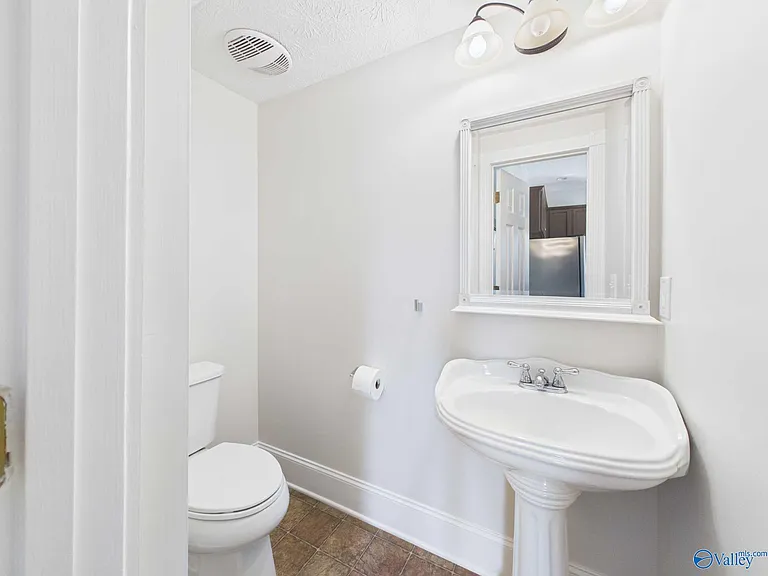 501 Prospect Dr SE — Photo 26
