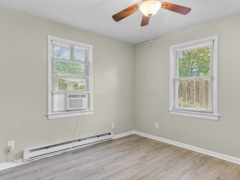 9103 Hammett Ave #B — Photo 9